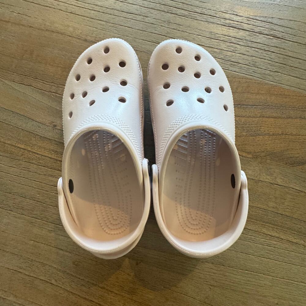 CROCS - Gender Inclusive Classic Clog - W8 M6 - Picture 7 of 8